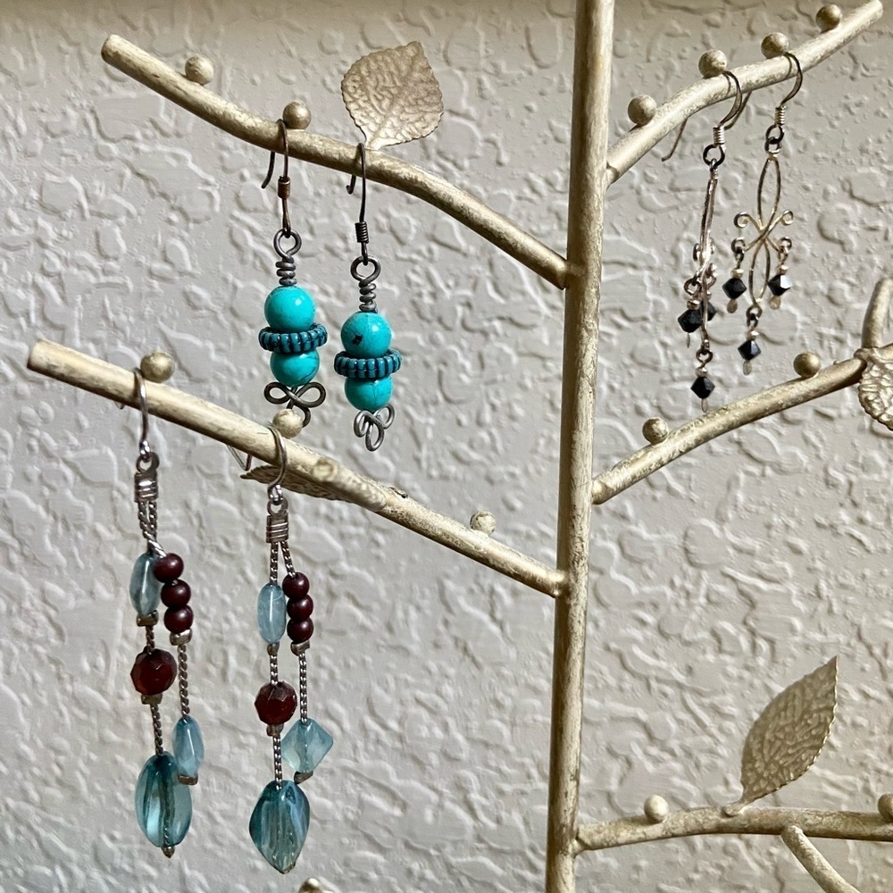 Set of 3 earrings Turquoise and black stones